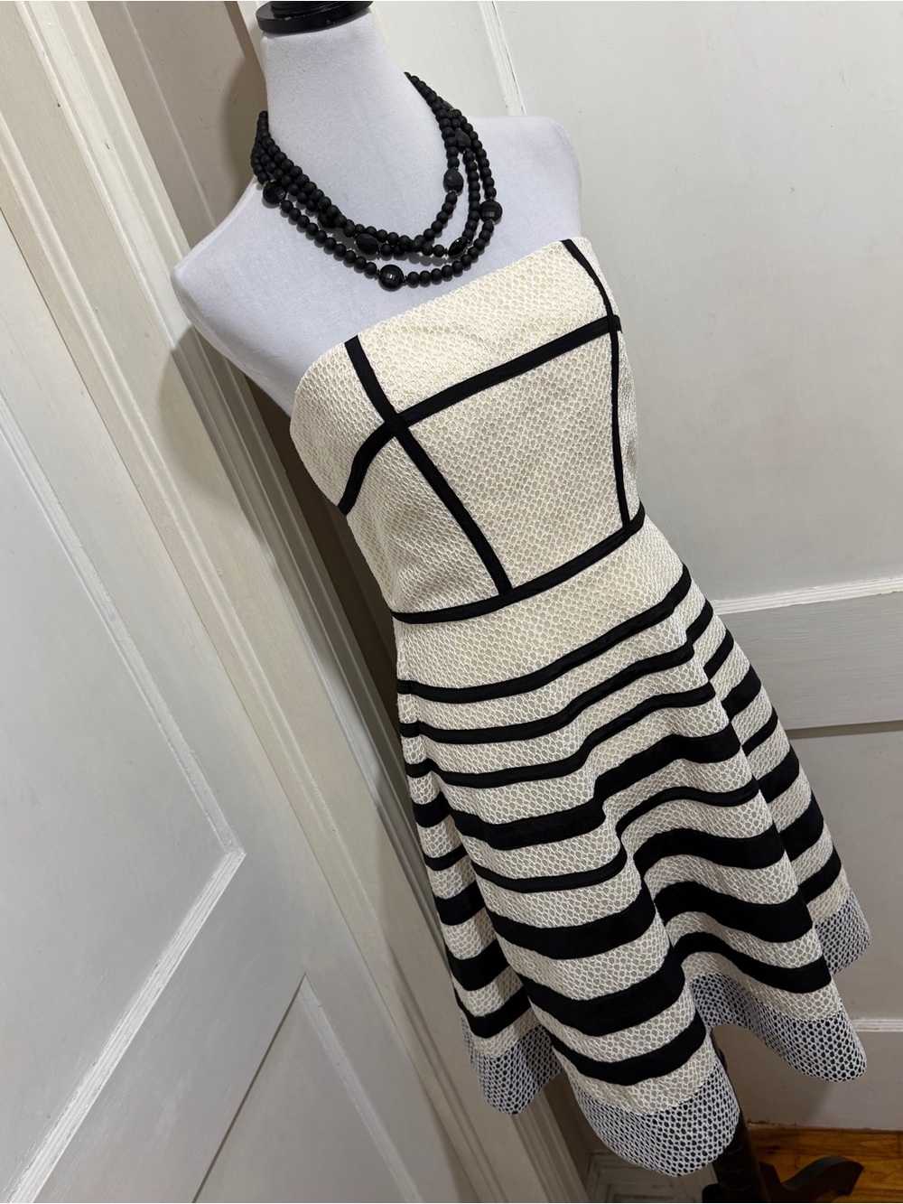 New with Tags! Minuet Petite Strapless Cream Dress with Black Trim Large